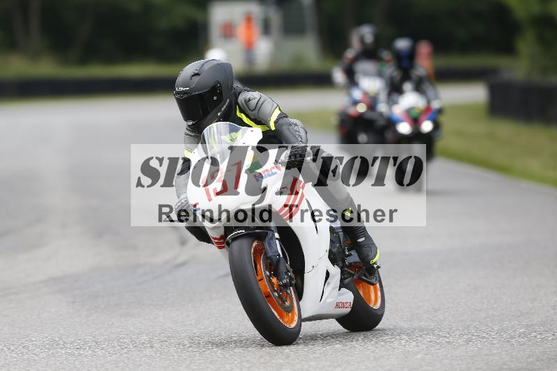 /24 08.06.2025 TZ Motorsport ADR/Gruppe gruen/137